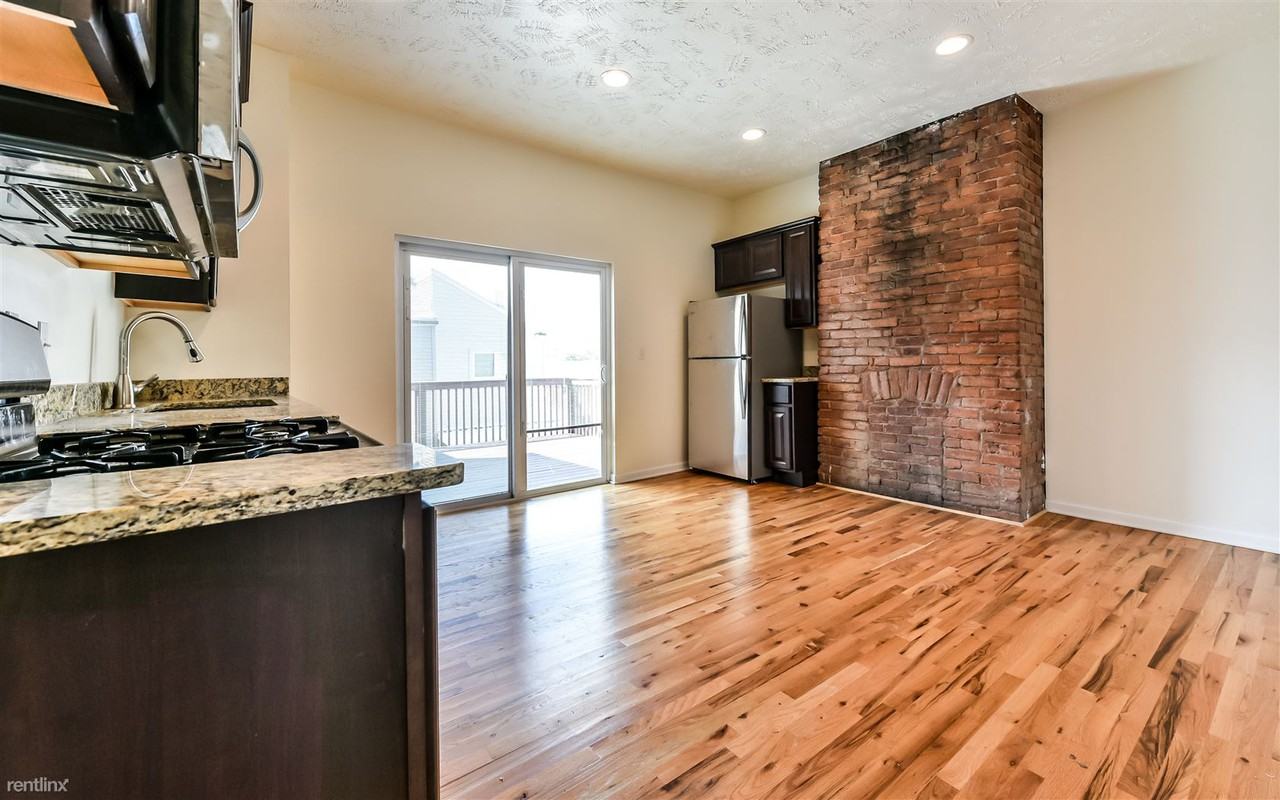 5103 Lotus Way - Photo 2 of 17
