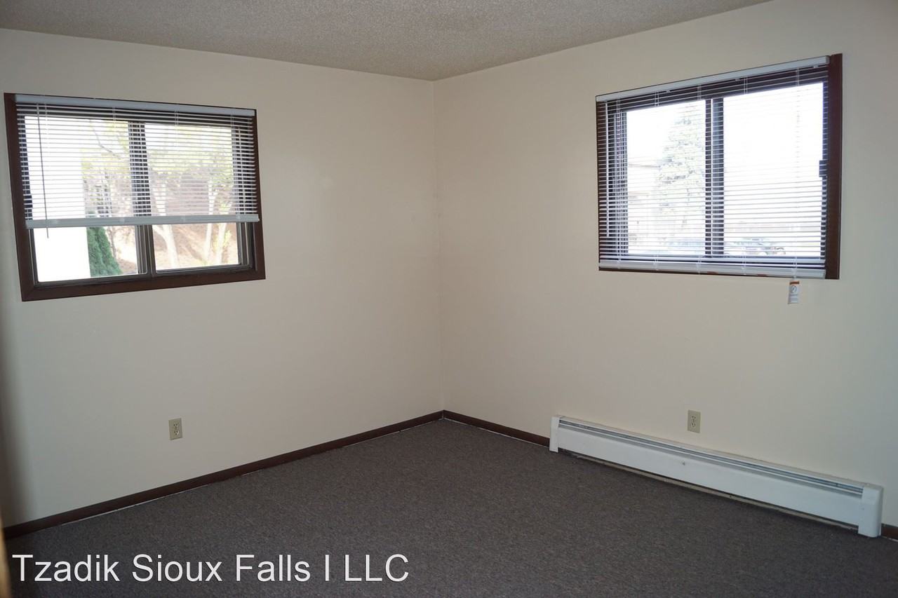 1201-1209 N. Prairie Avenue 900-812 W. Bailey Street - Photo 3 of 50