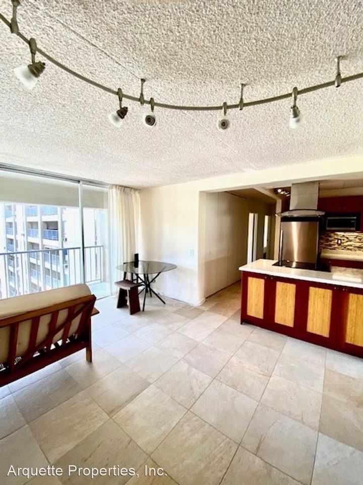 430 Keoniana Street - Photo 3 of 11