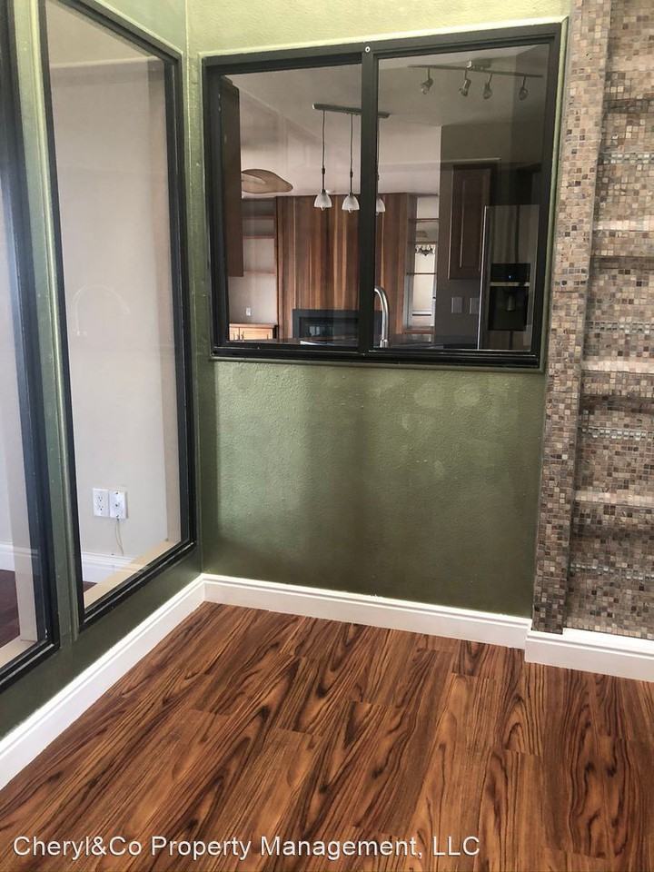 233 Willow Creek Trl - Photo 3 of 17