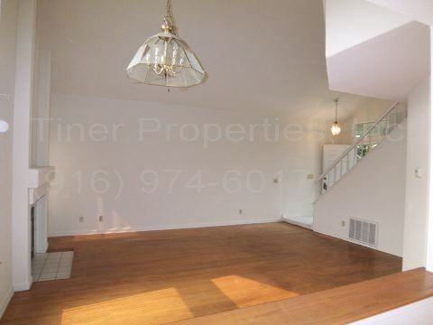 4851 Amber Leaf Way - Photo 3 of 15