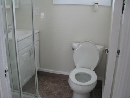 1328 Winter St NE - Photo 3 of 4