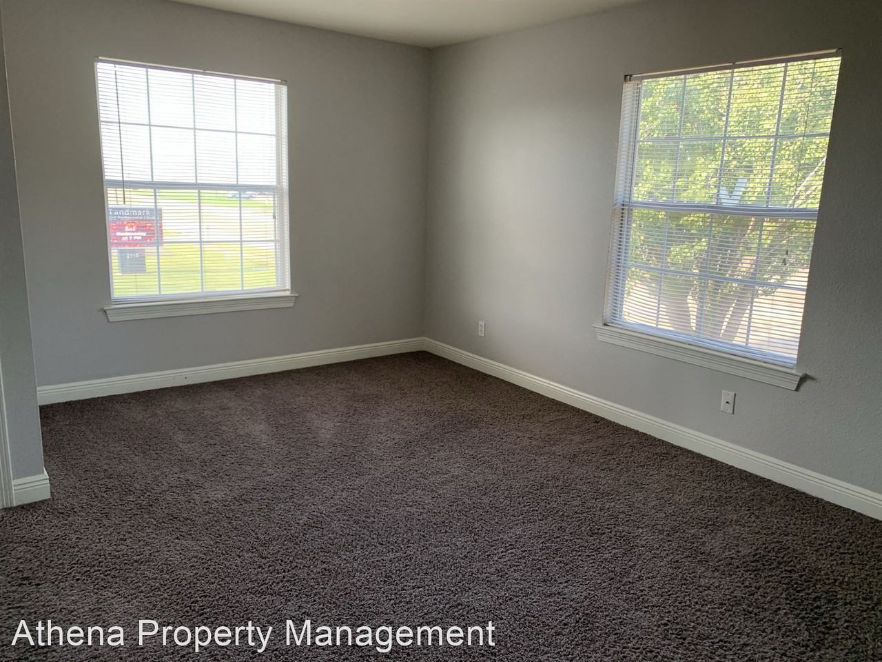 Heritage Oaks Town Homes - Photo 3 of 12