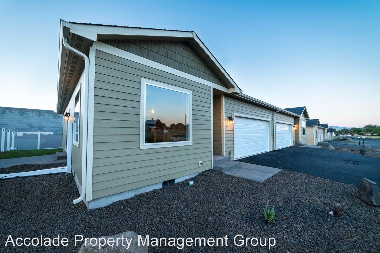 3003 Swan Ave - Photo 2 of 17