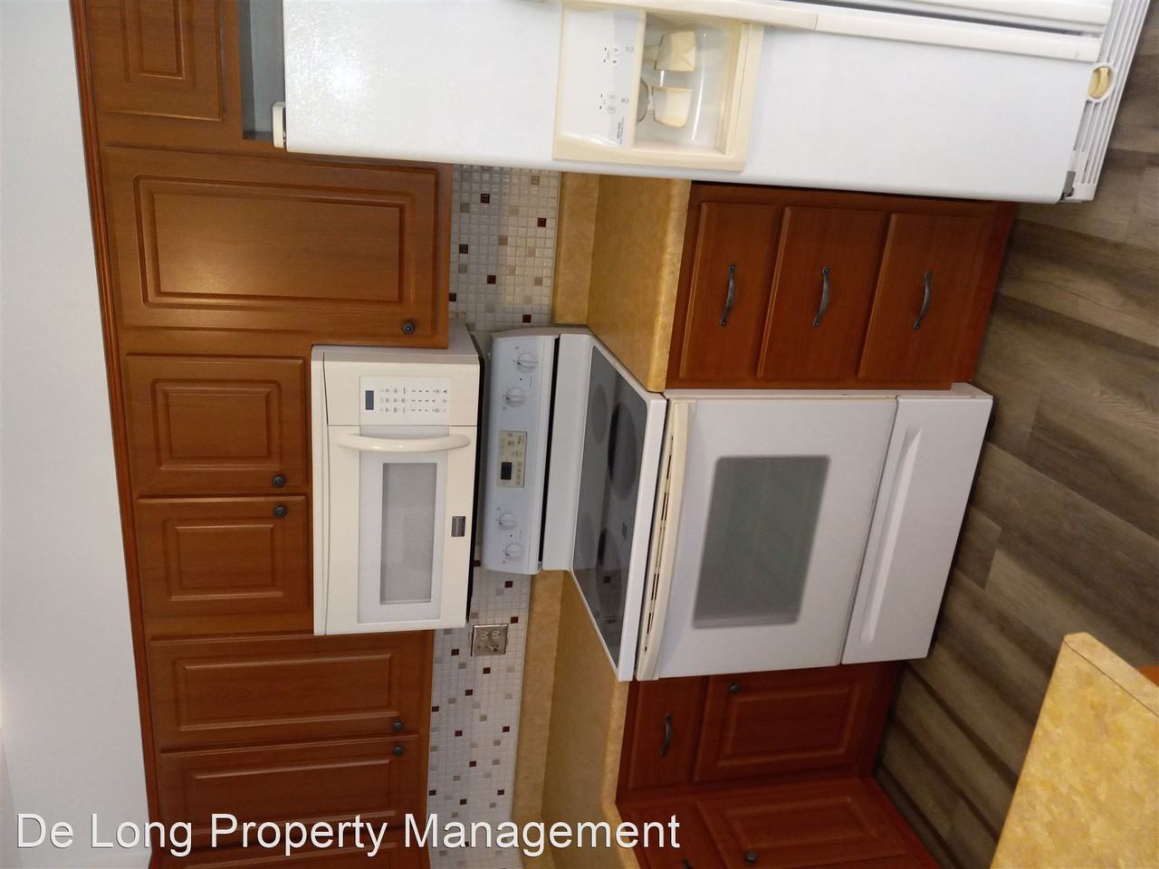 9160 Villaridge Ct - Photo 3 of 22