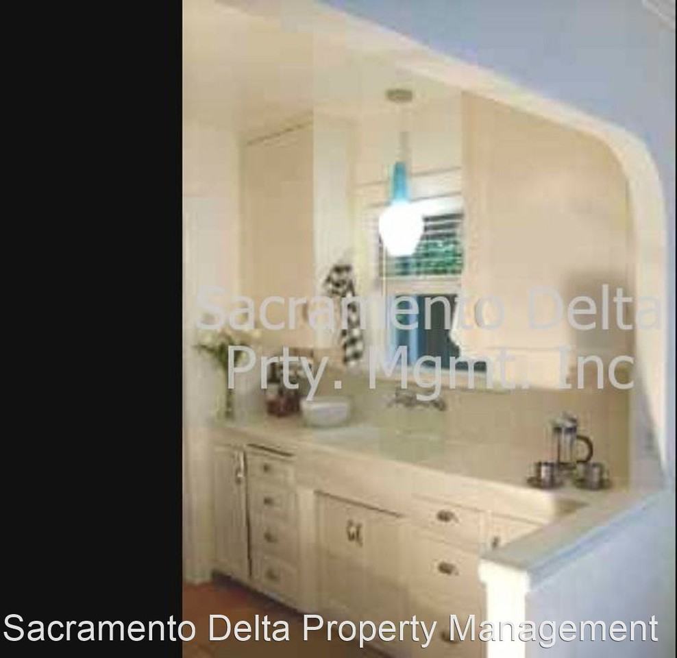933 Vallejo Way - Photo 2 of 5