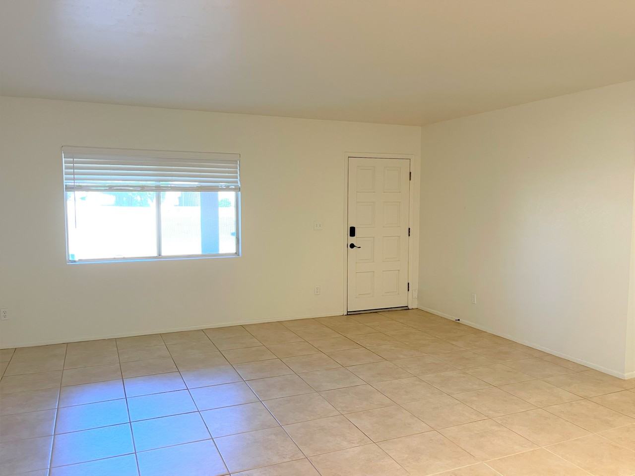 6512 E Palm Ln - Photo 3 of 21