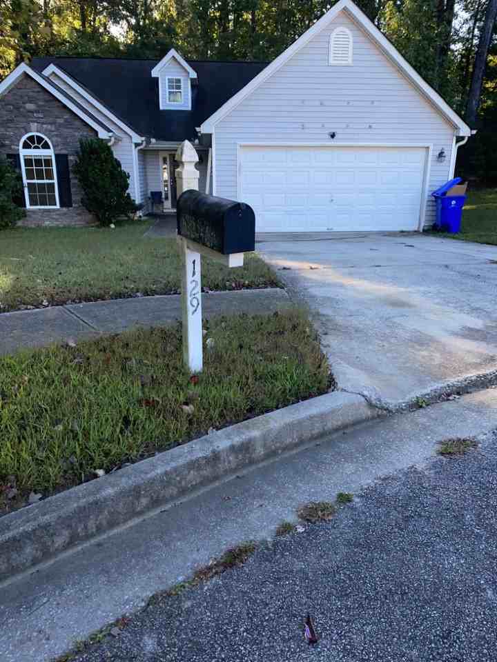 129 Meadow Ct - Photo 2 of 16