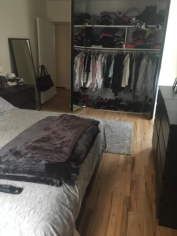 245 245 10 Grand Central Pkwy #6K - Photo 2 of 7