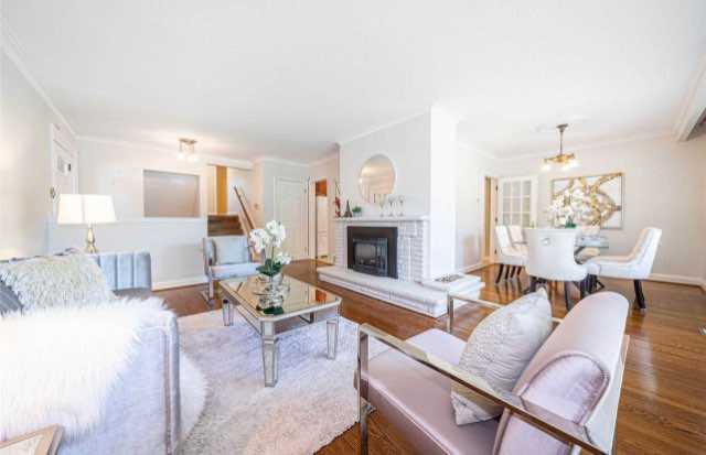 44 Oldham Rd - Photo 3 of 12