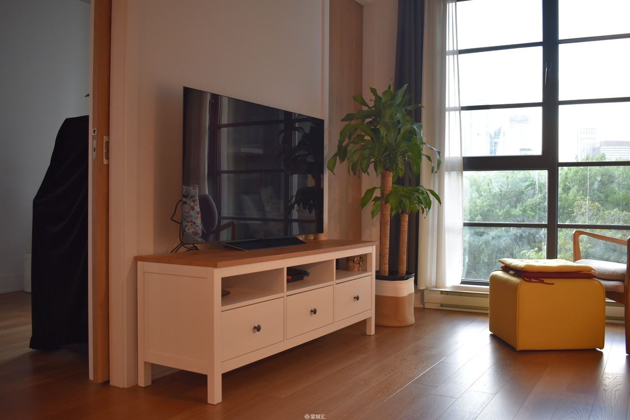 1330 Rue Olier - Photo 3 of 19