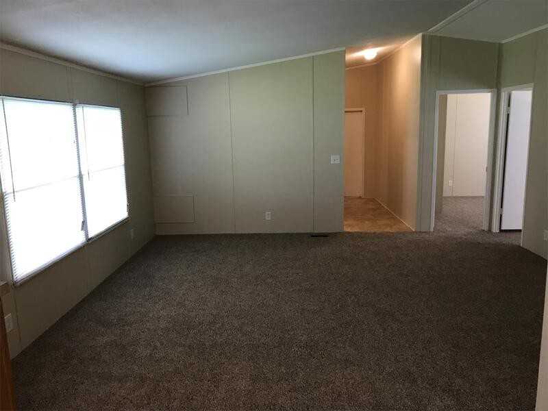 700 Webb St - Photo 3 of 11