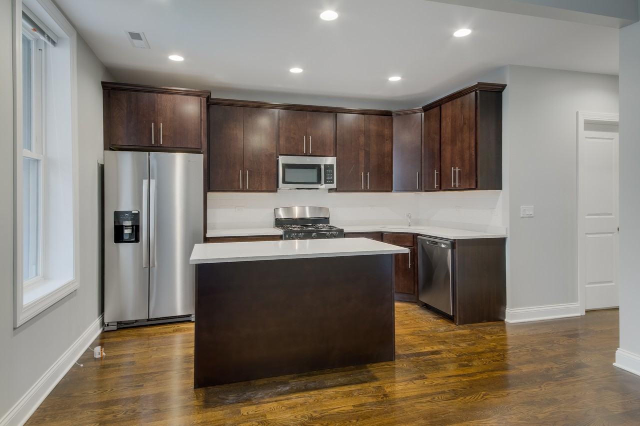 726 - 728 West Briar Place - 728-1 #728-1 - Photo 7 of 21