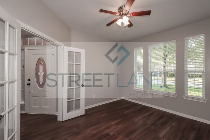 4303 Running Pine Dr - Photo 3 of 15