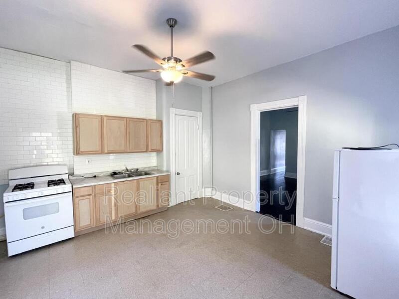 3176 River Rd #A - Photo 2 of 5