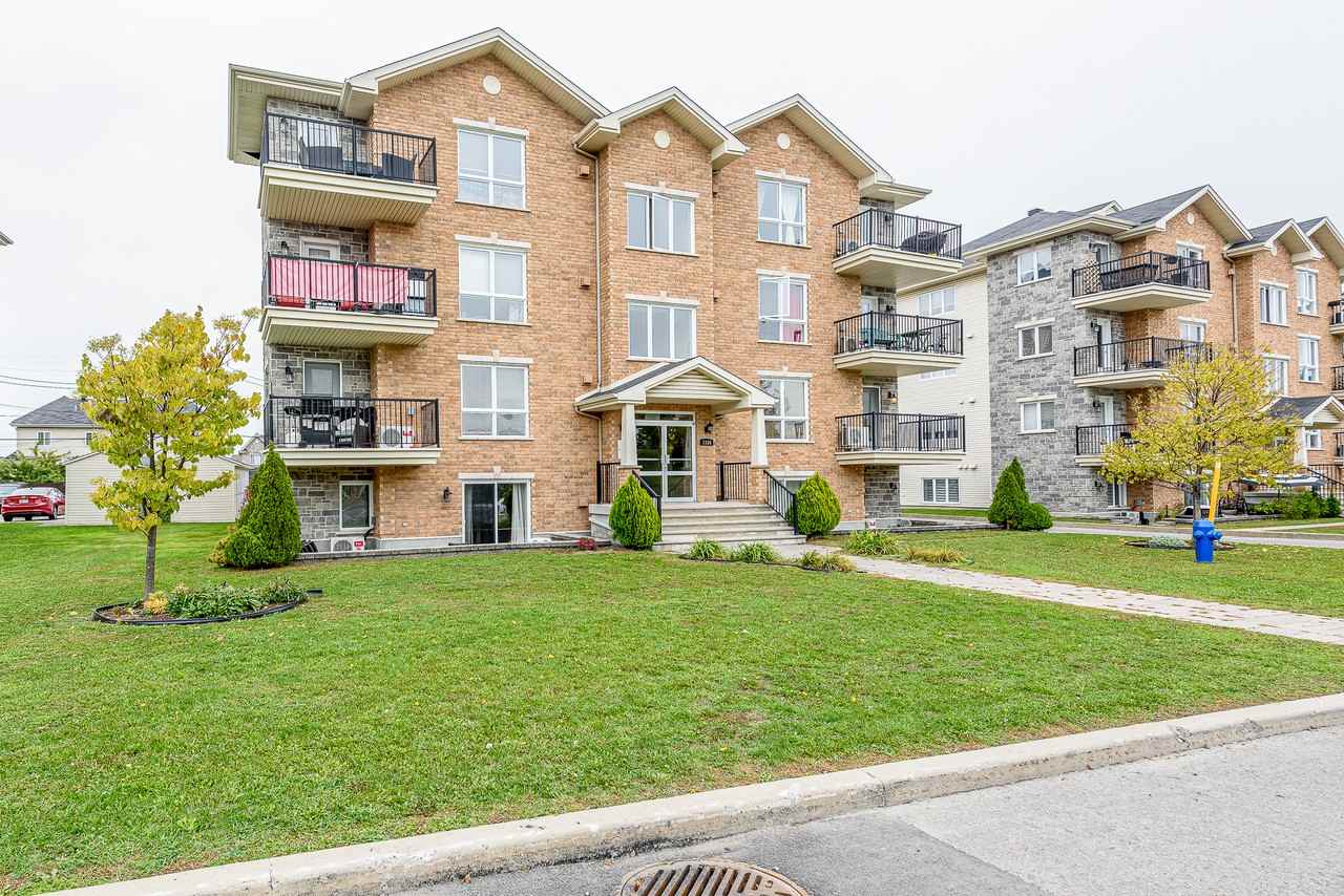 1150 Rue ÉmileBouchard 102, VaudreuilDorion, QC J7V 0B8 2 Bedroom