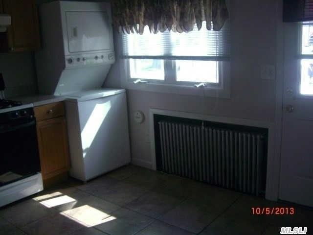 95 Carleton Ave - Photo 2 of 7