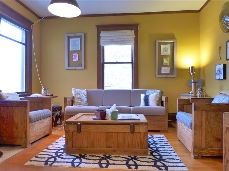 1911 E 35th St - Photo 2 of 15