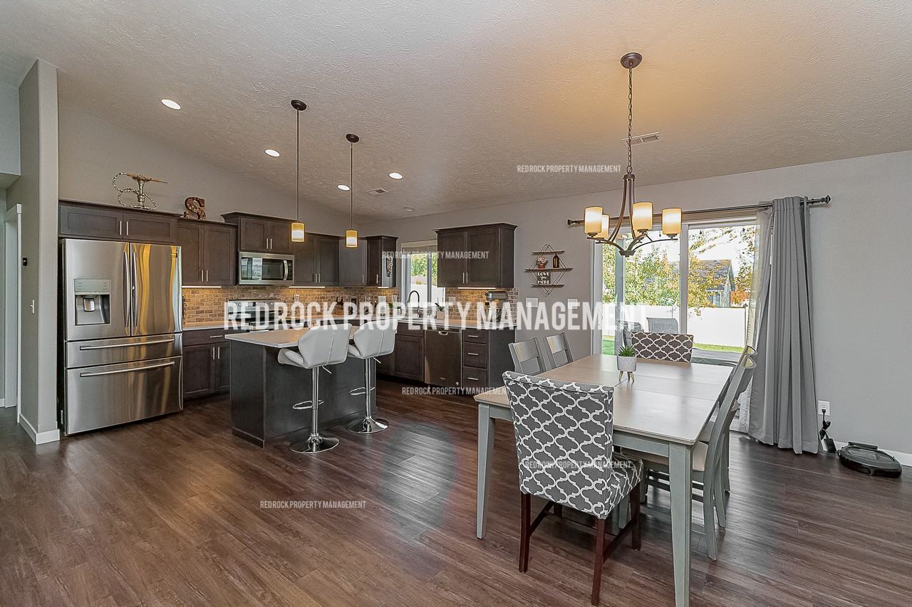 18431 E Selkirk Estates Rd #1 - Photo 7 of 26