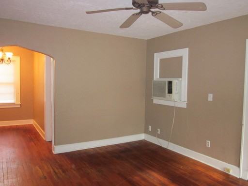 411 NW 14th Ave - Photo 3 of 8