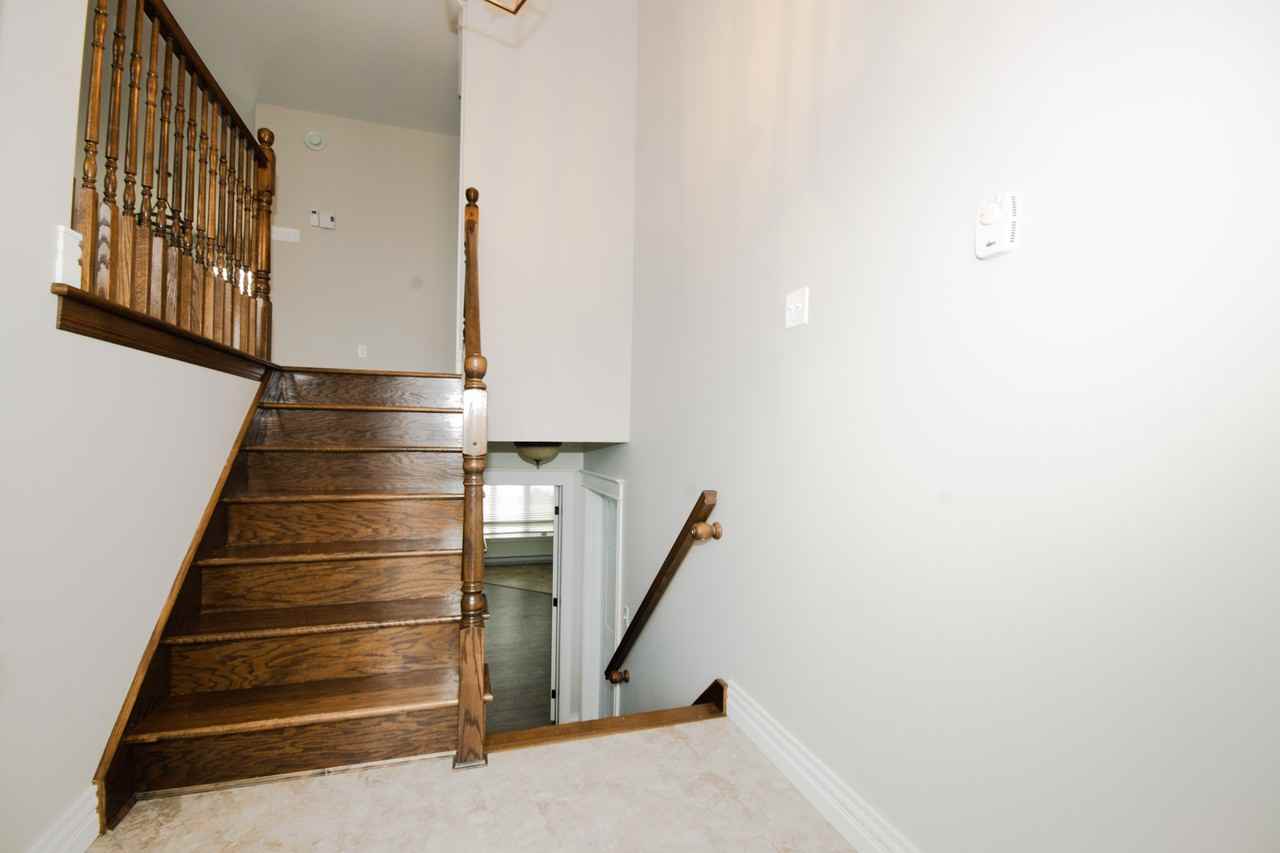 7 Waterside Place - Photo 2 of 31