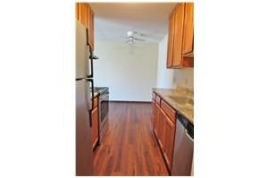 Lakehill - Photo 2 of 10