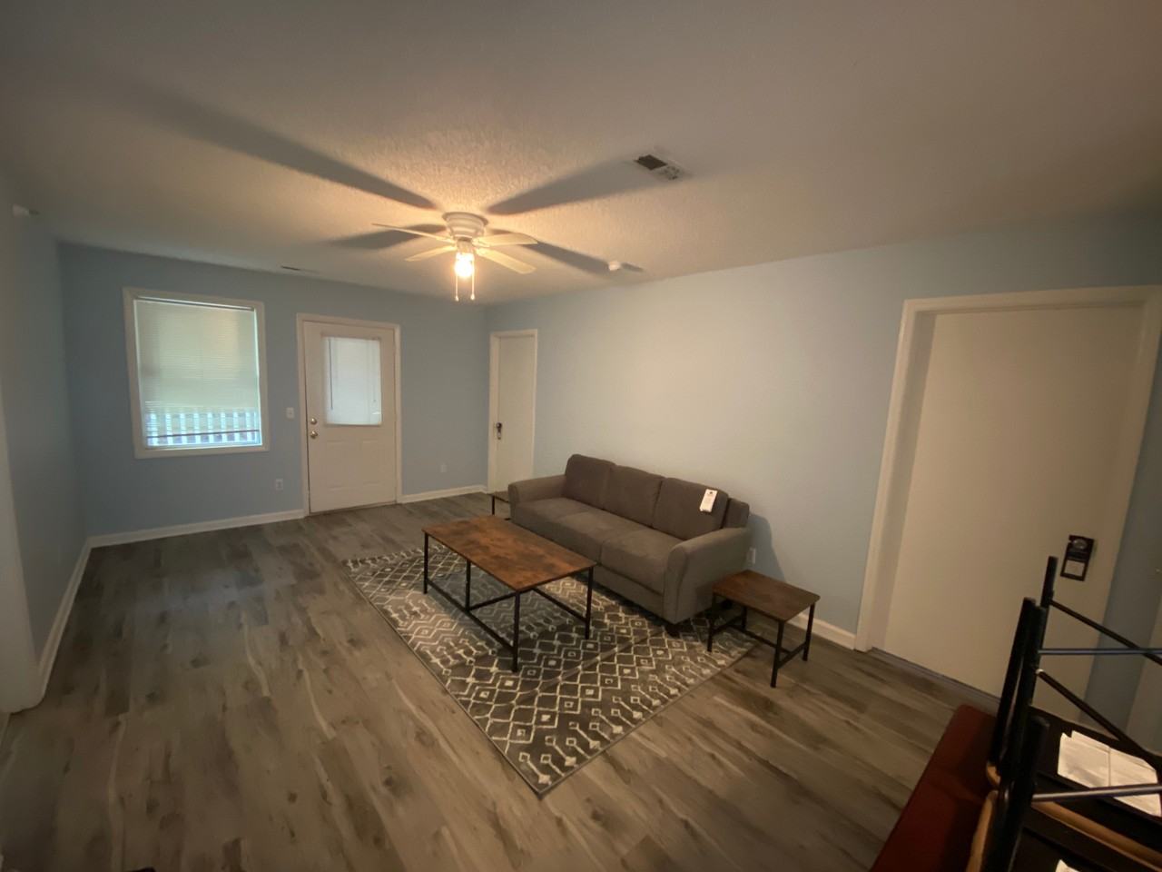 1120 Carlton Ave - Photo 7 of 12