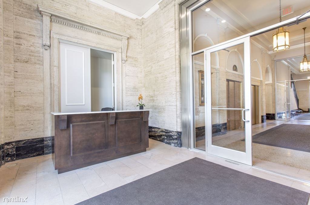 320 Walnut St - Photo 2 of 13