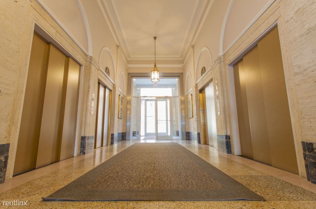 320 Walnut St - Photo 3 of 13