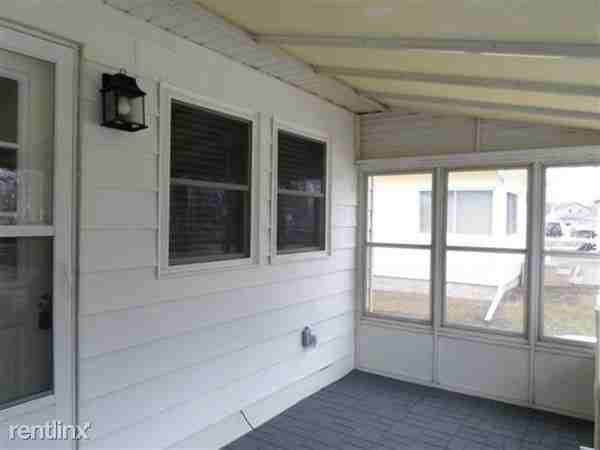 38261 Murdick Dr - Photo 3 of 12