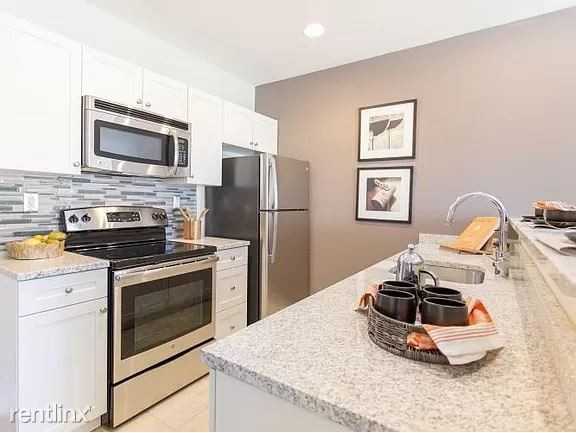 The Residences at The Alcoa Building Apartments 611 William Penn Pl