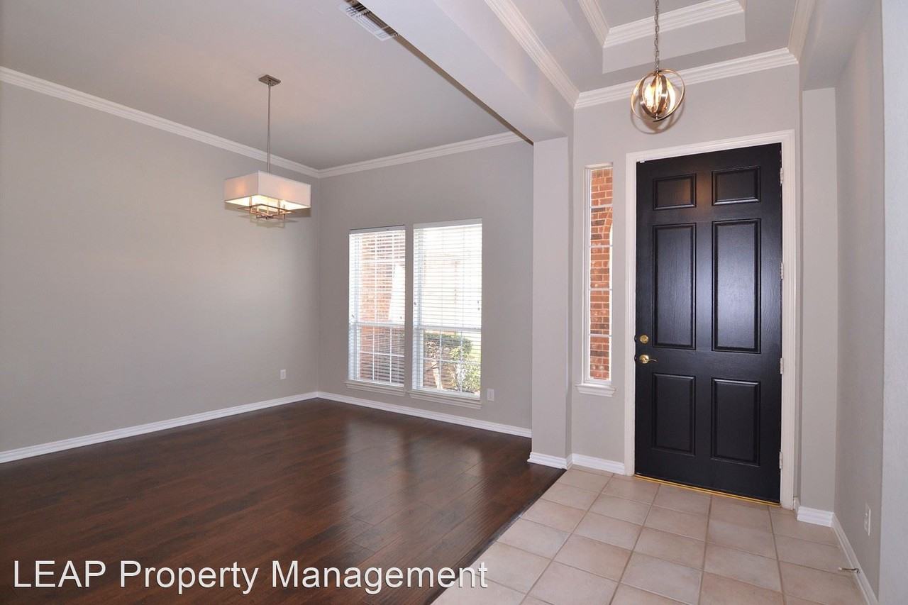 2021 Fleming Dr - Photo 2 of 28