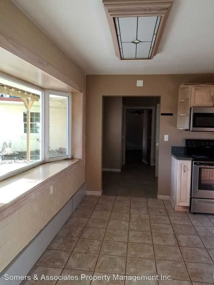 13 Antoinette Ave - Photo 3 of 25