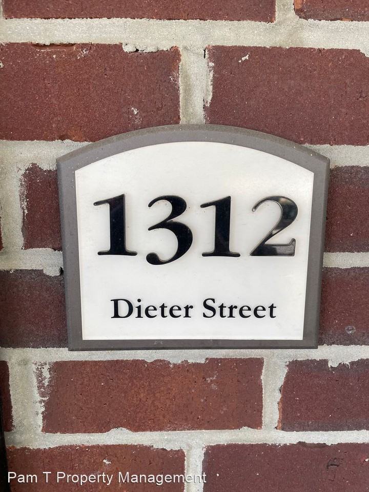 1312 Dieter St - Photo 3 of 3