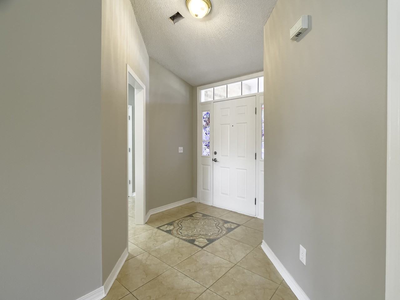 1541 Sandcliff Dr - Photo 3 of 29