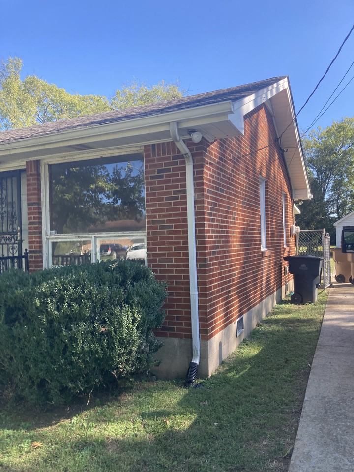 1620 Ashton Ave - Photo 6 of 29