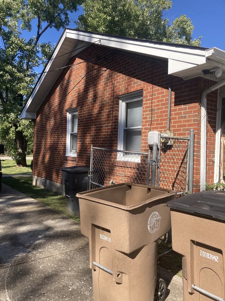 1620 Ashton Ave - Photo 7 of 29