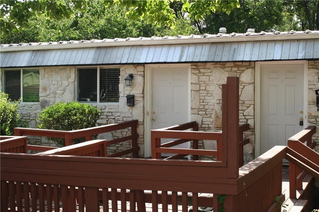 3305 Clawson Rd - Photo 2 of 3