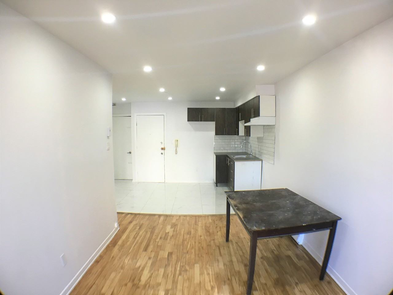 1830 Rue Frontenac - Photo 2 of 8