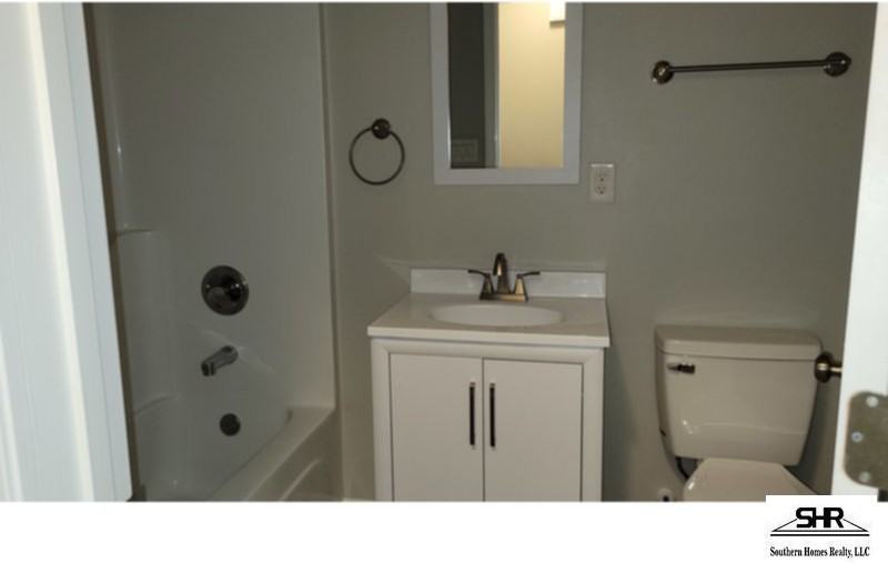 7480 Lanier Dr - Photo 3 of 8