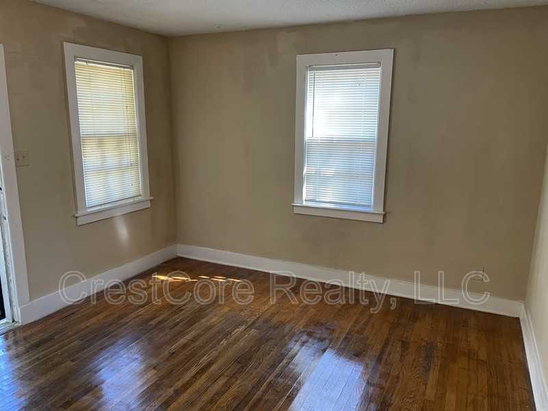 3347 Hardin Ave - Photo 2 of 5