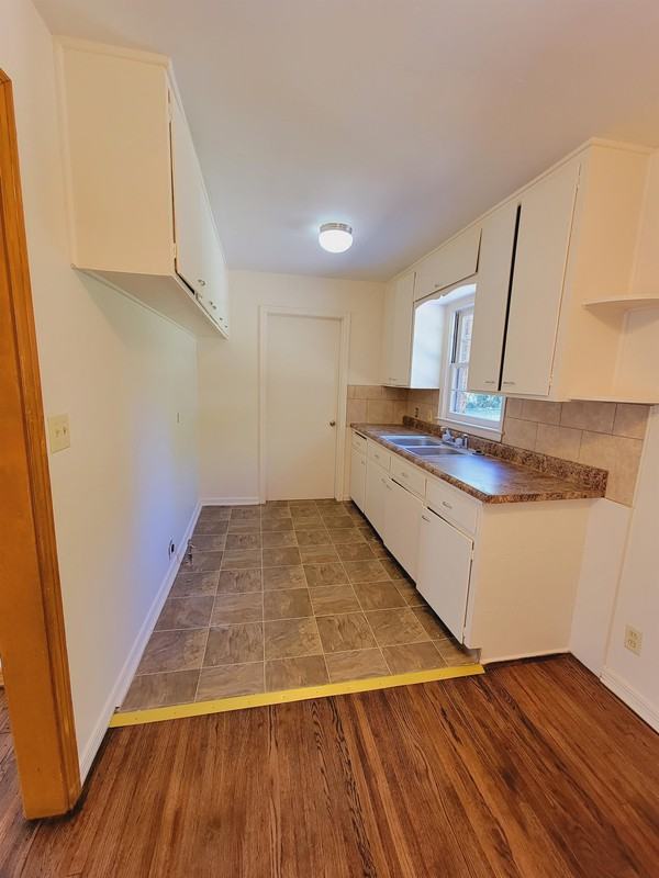 649 S Mission Rd - Photo 5 of 14
