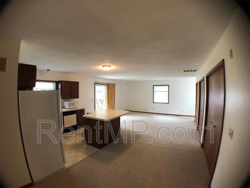 812 N Bradley St - Photo 6 of 12