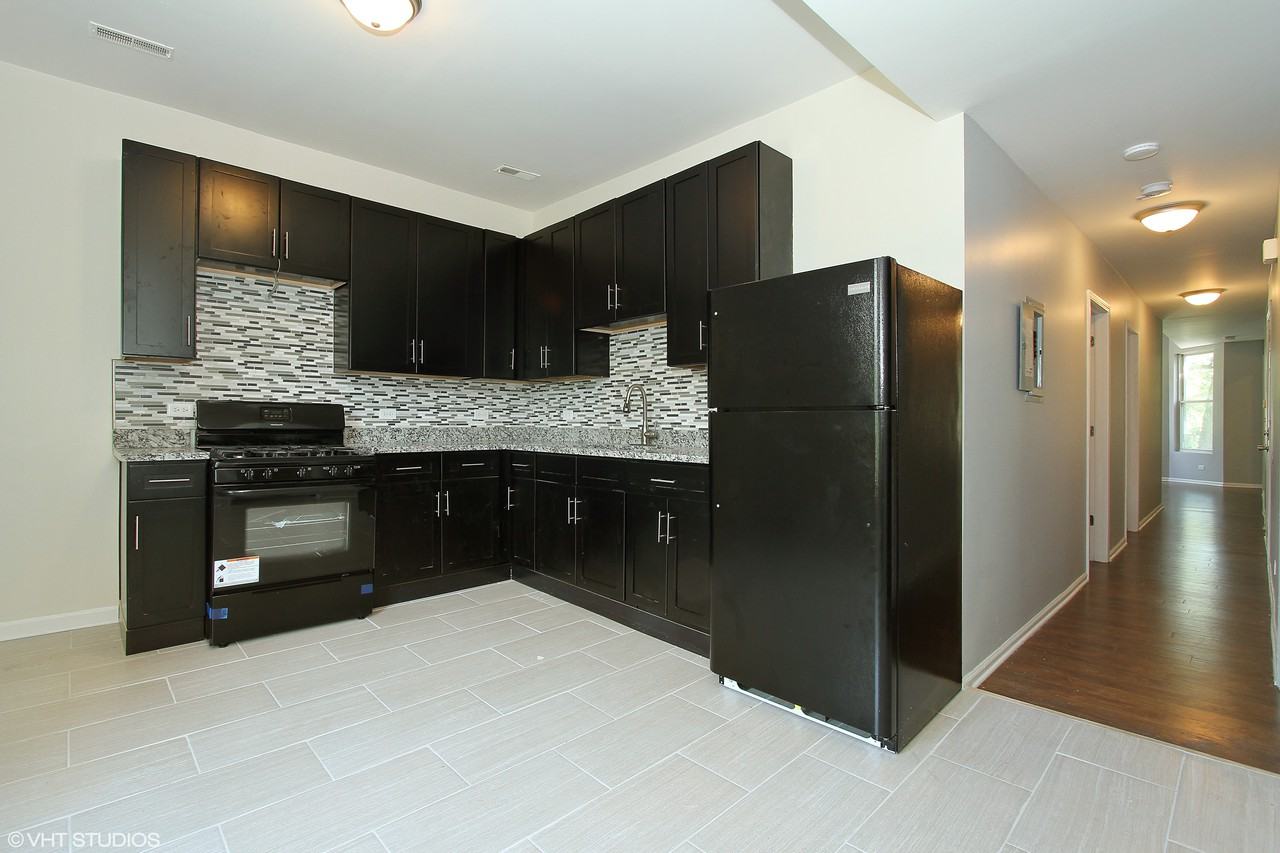 6422 South Rhodes Avenue #2 - Photo 4 of 10