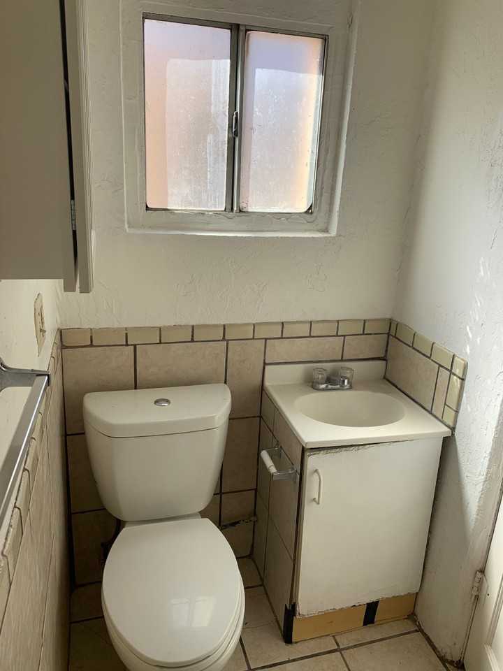 202 East Palmdale Street - 1 #1 - Photo 2 of 11