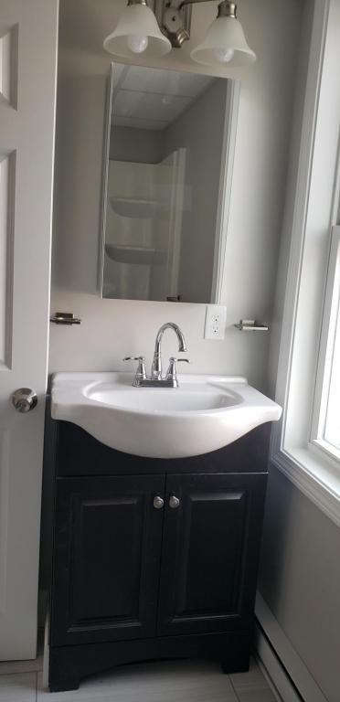 212 Robeson St - Photo 3 of 6