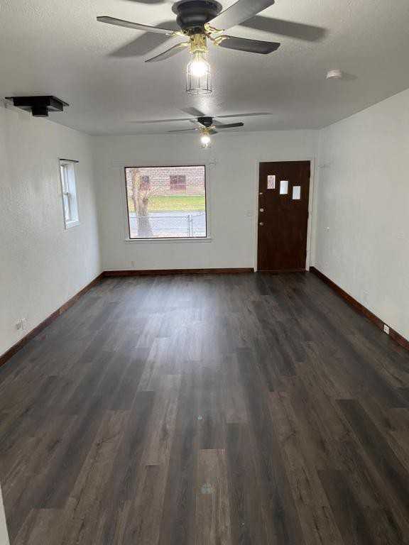 316 E Jefferson Ave - Photo 3 of 16