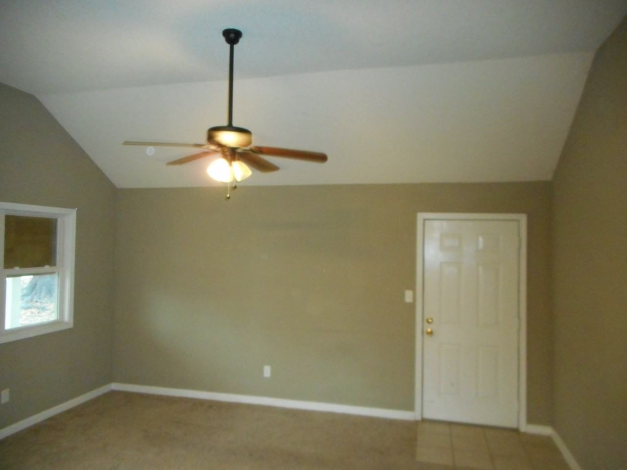 4669 Raleigh Lagrange Rd - Photo 2 of 8