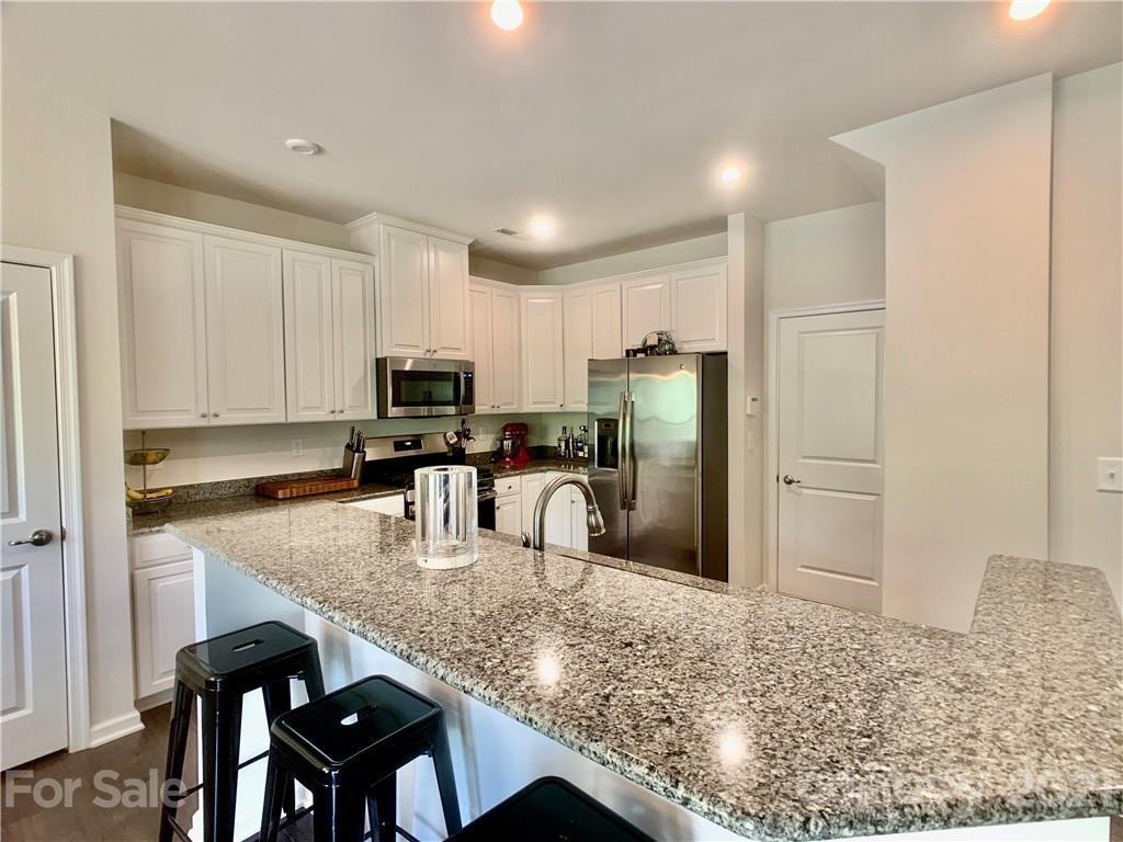 4106 Audubon Park Drive - Photo 5 of 39