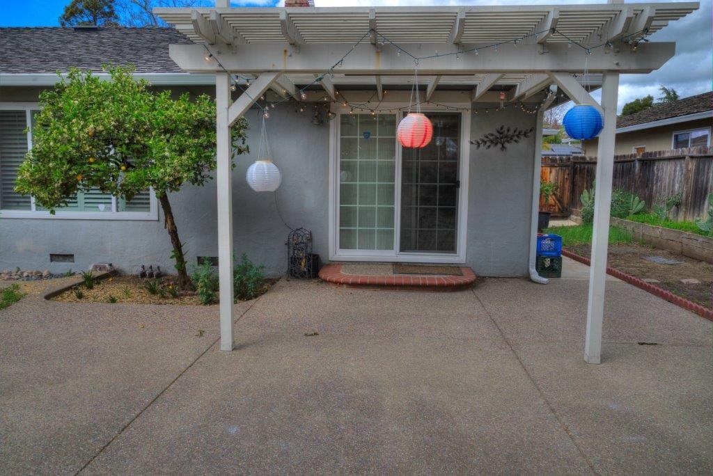 15032 San Pablo Ave - Photo 3 of 12